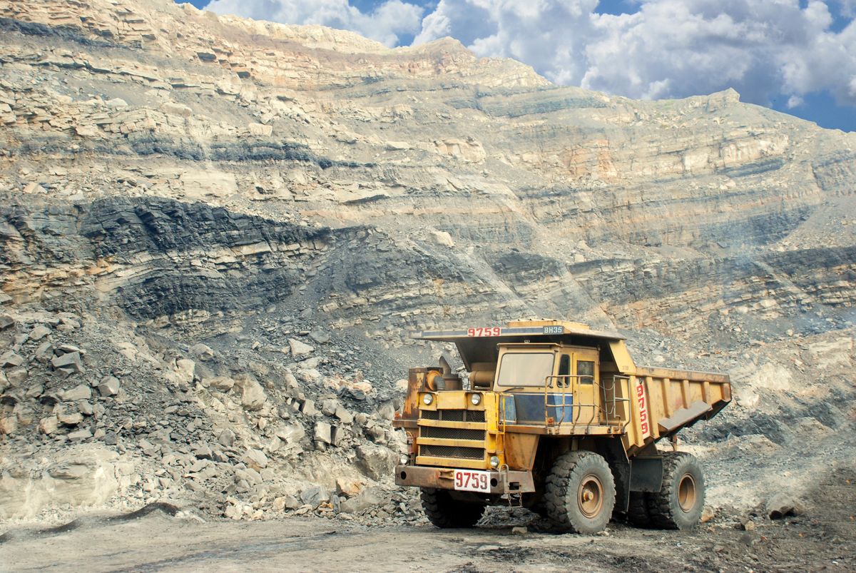 Hydraulic pumps for mining equipment